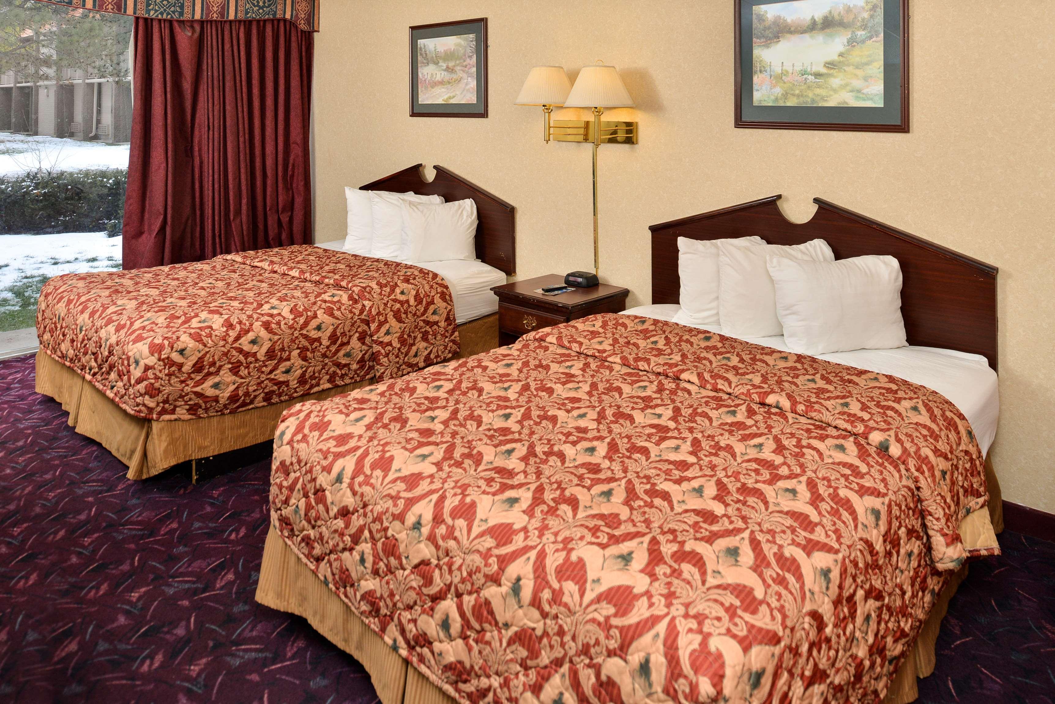 Baymont By Wyndham Northwood Motel Екстериор снимка