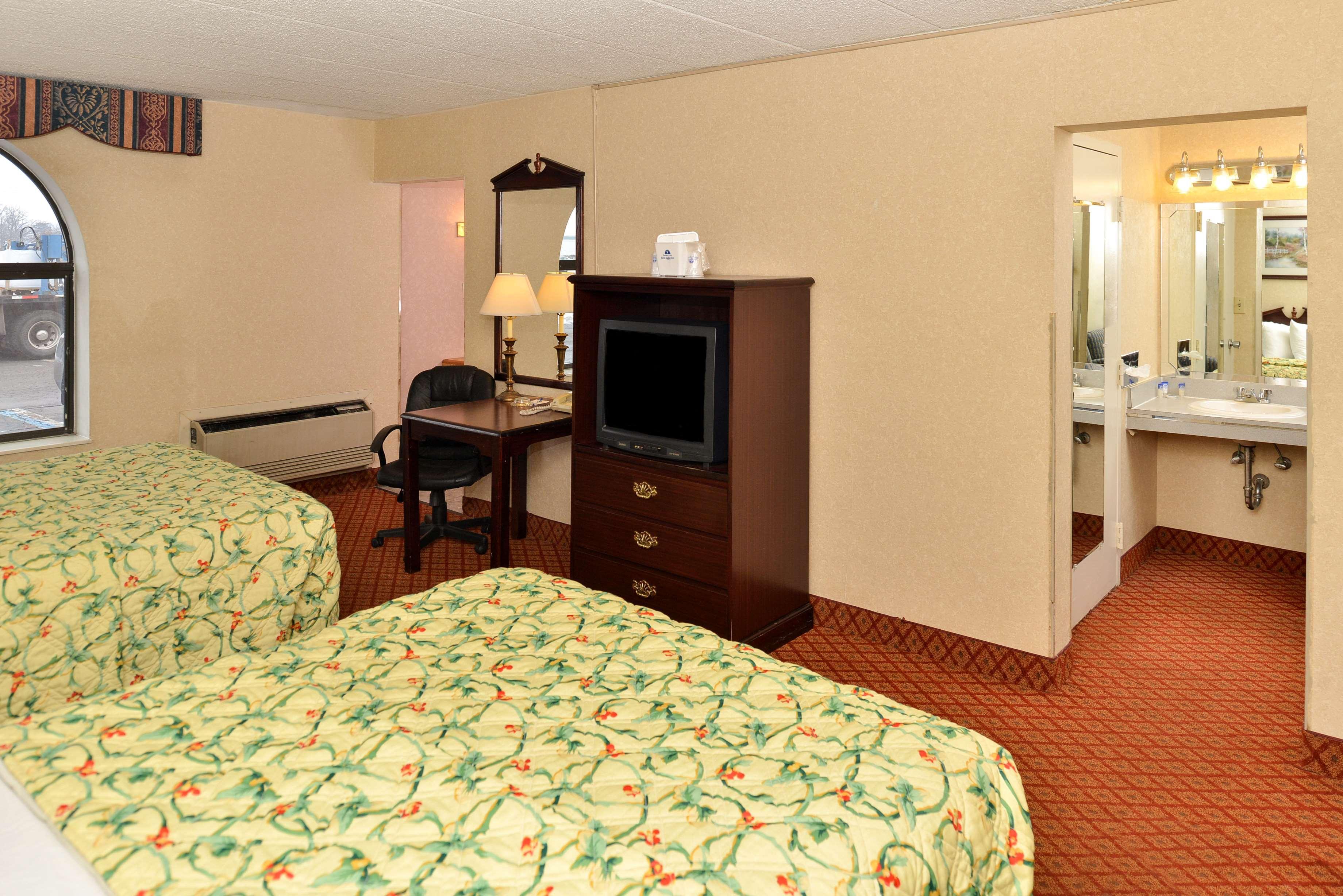 Baymont By Wyndham Northwood Motel Екстериор снимка
