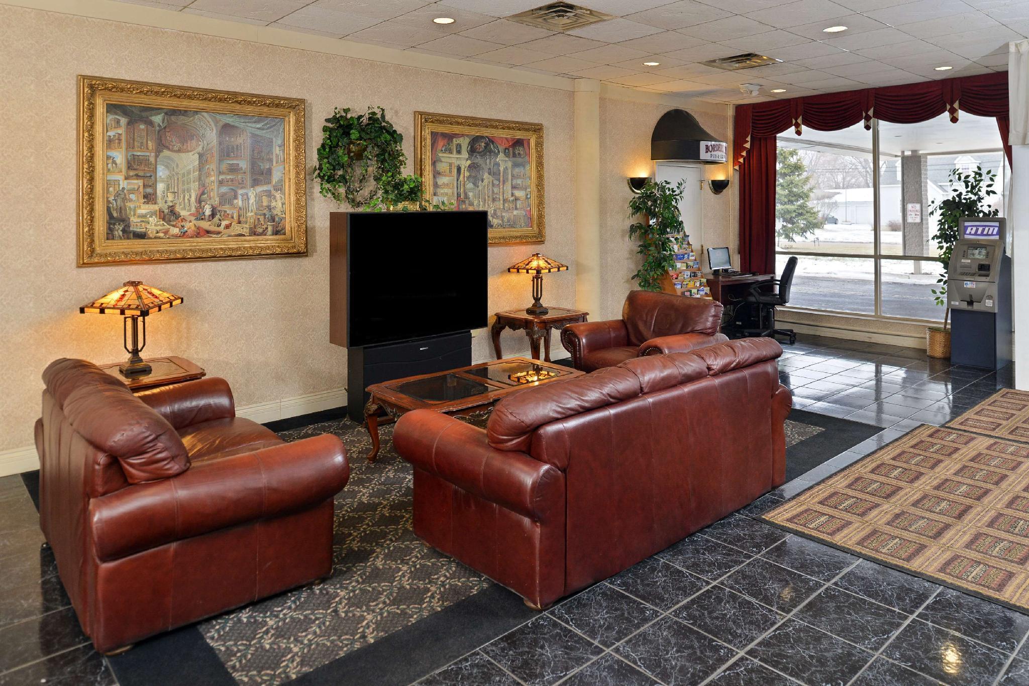 Baymont By Wyndham Northwood Motel Екстериор снимка
